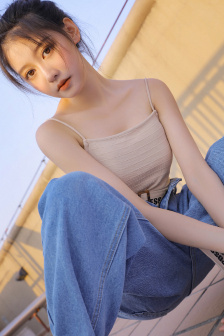 韩国女大学生沙龙室